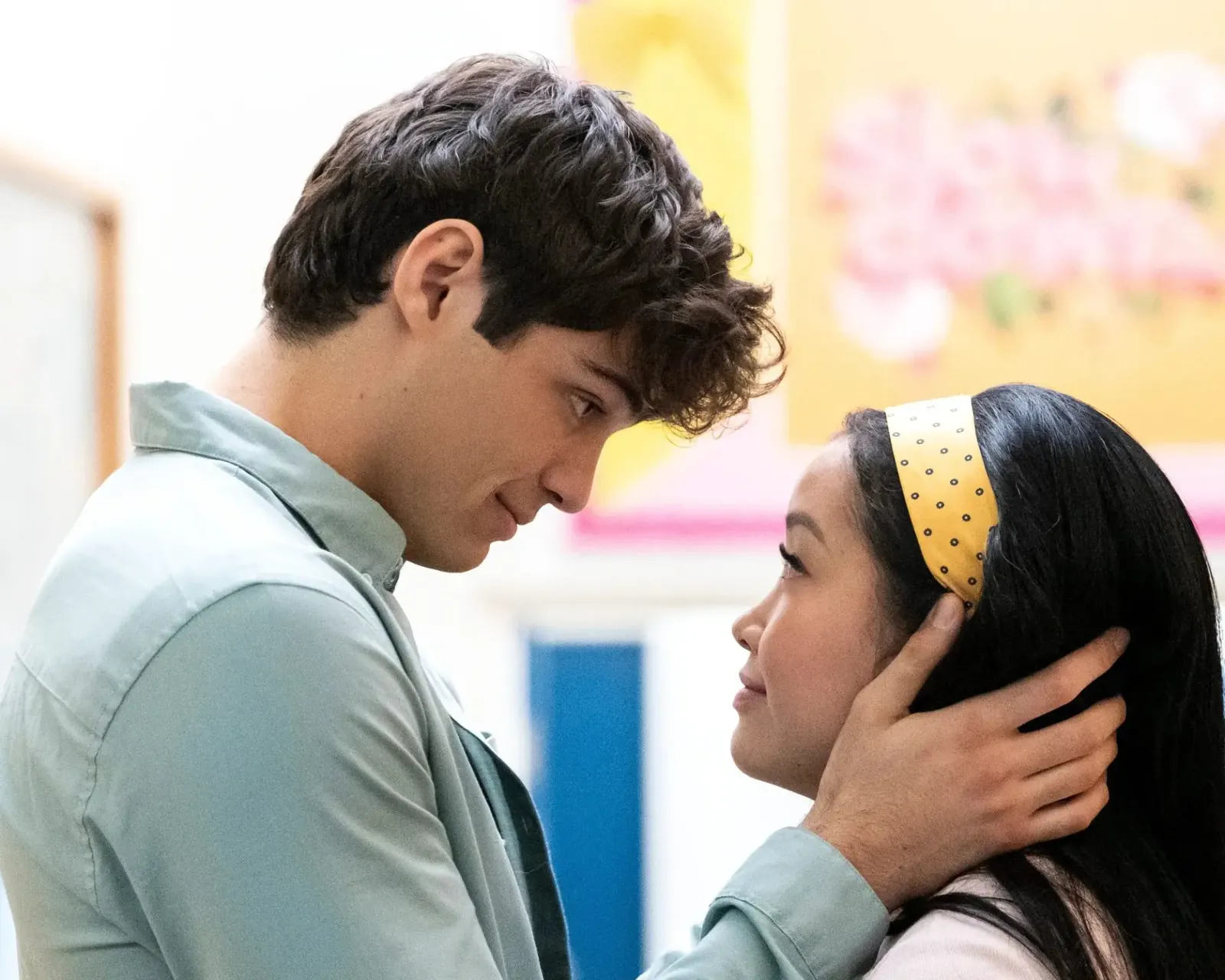 7 Must-watch Rom-coms on a Romantic Getaway